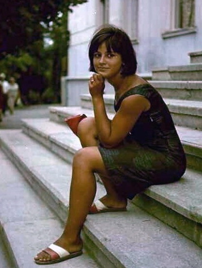 Узнаете эту девушку?