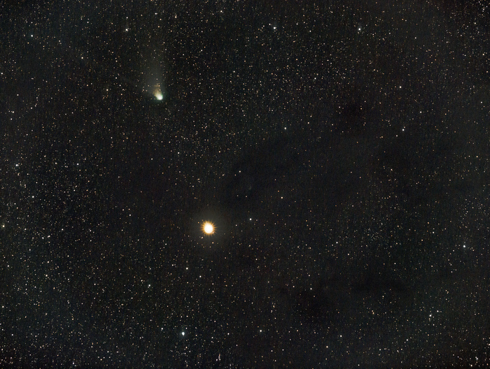 Комета C/2022 E3 (ZTF) и Марс. Снято 10 февраля