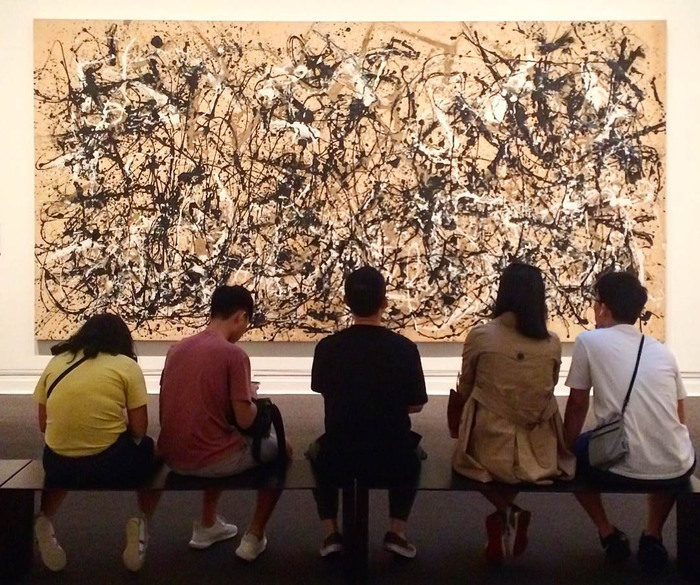 Искусствоведов группа тихо