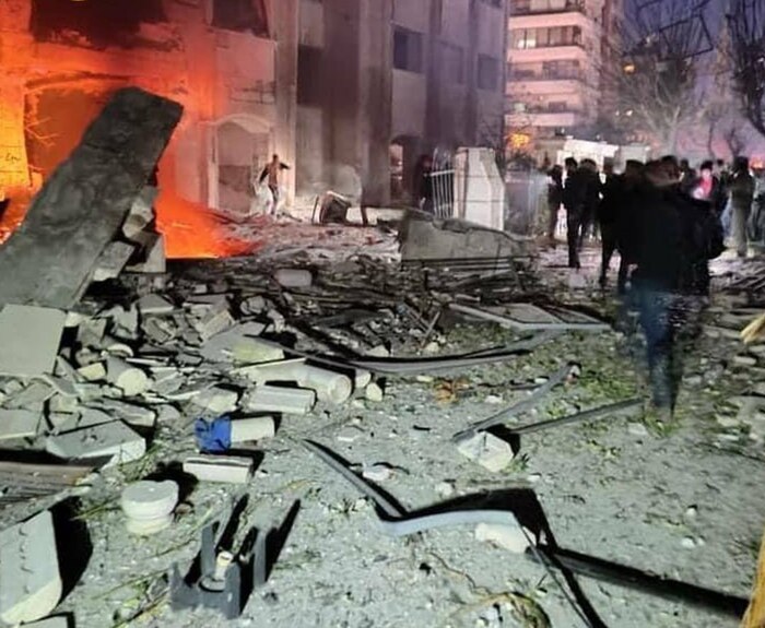 Сегодня ночью Израиль бомбил Дамаск (Сирия) Военные, Политика, Сирия, Израиль, Атака, Война, Двойные стандарты, Дамаск