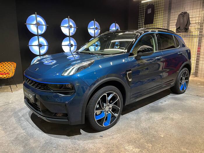 Lynk & Co 01 -   ? , -, , , , , Tesla, Geely, Tesla Model y, , , 