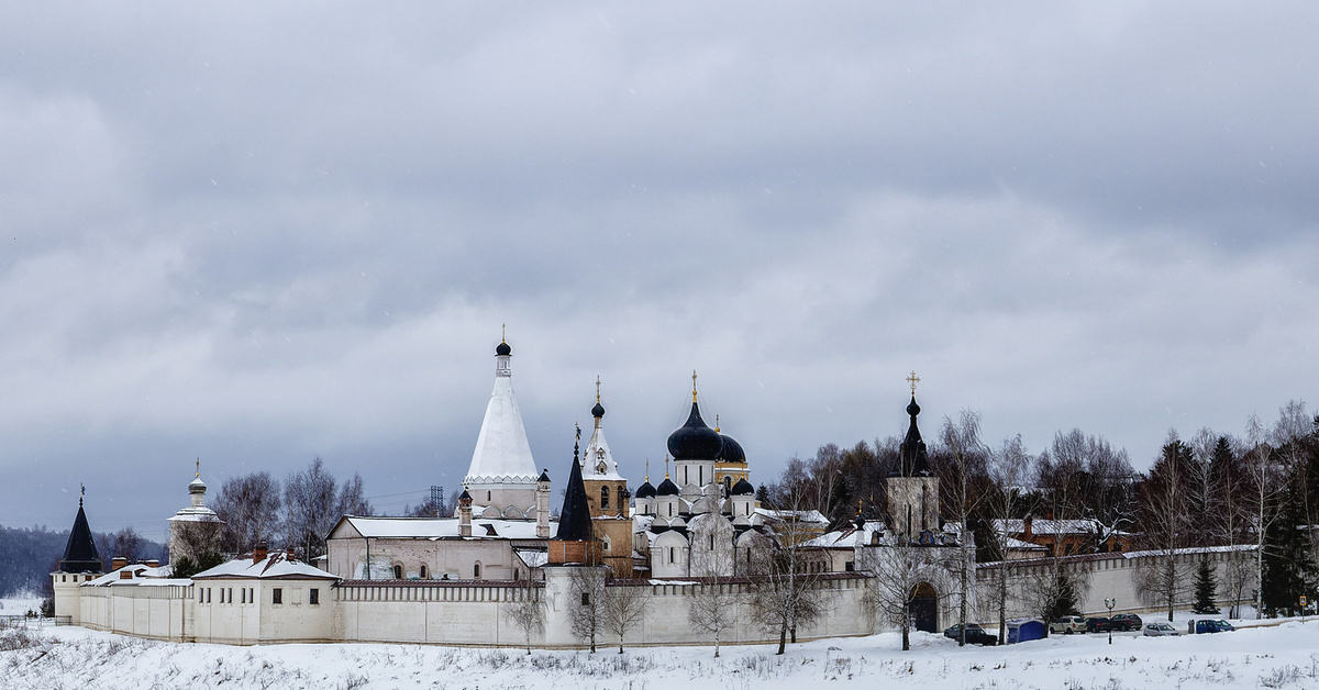 Старицкий Успенский монастырь Введенская Церковь