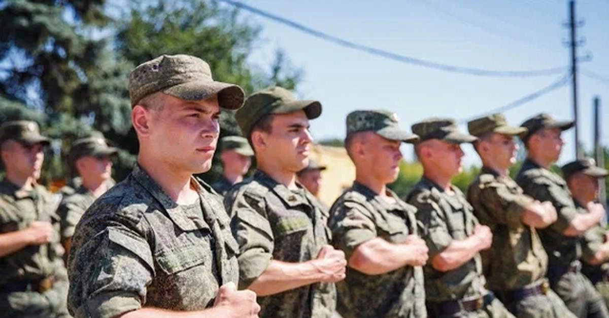 Без в войсках. Армия ПМР вооруженные силы. Военные новобранцы. Военнослужащие по призыву. Призывники сухопутных войск.