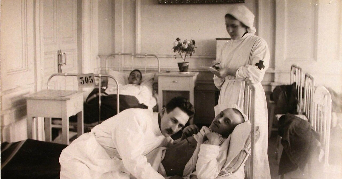 Фото с госпиталя. Госпиталь 19 века Англия. Военный врач 20 века госпиталь.