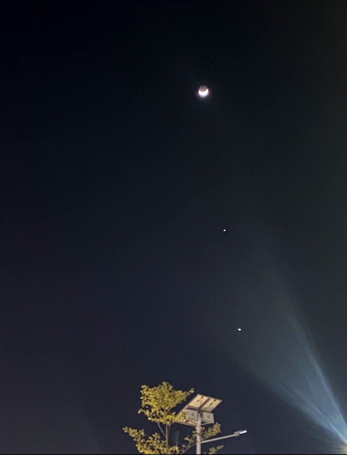 Полумесяц, Юпитер и Венера