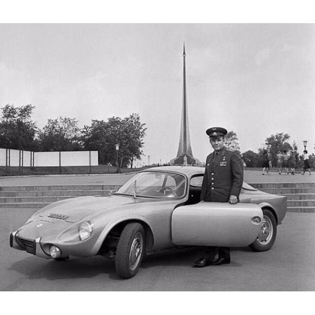 Подарок французскои компании Гагарину Matra- спортивныи автомобиль Matra Djet. 1965 год