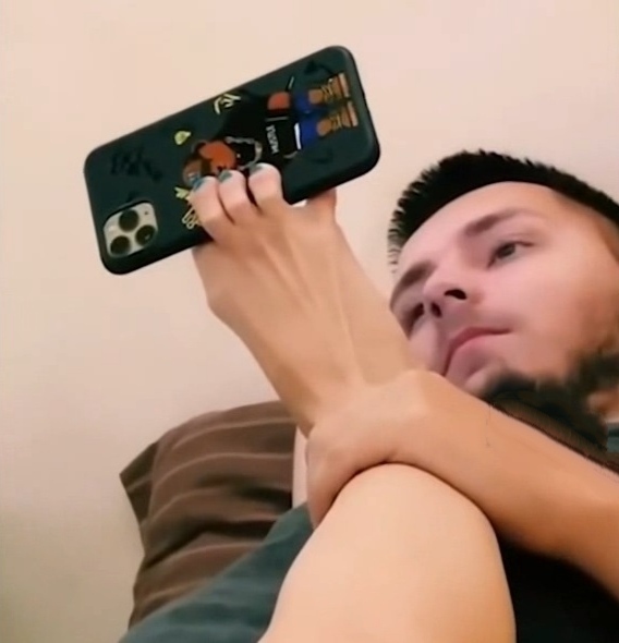  )