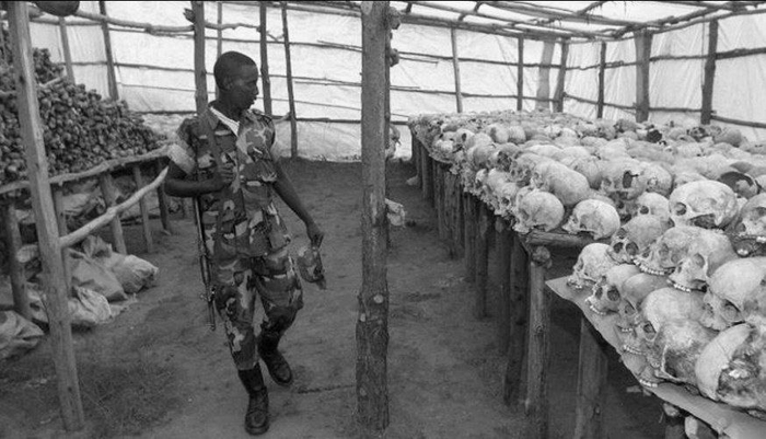 Геноцид "Радио тысячи холмов"