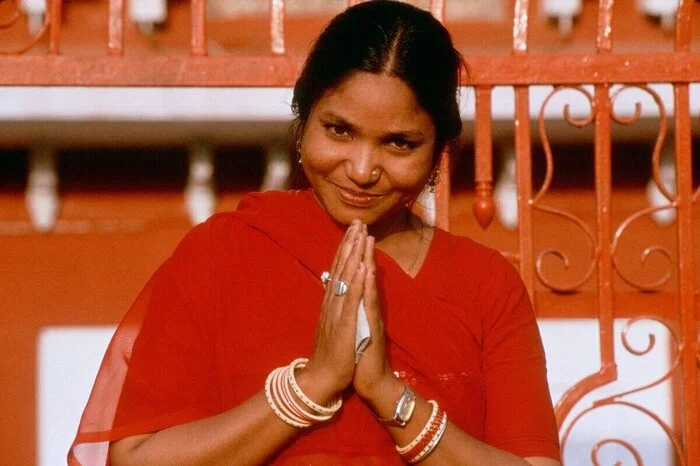 Королева бандитов. Низшая каста, насилие, бандитизм и членство в парламенте Индии Длиннопост, Индия, Банда, Женщины, Биография