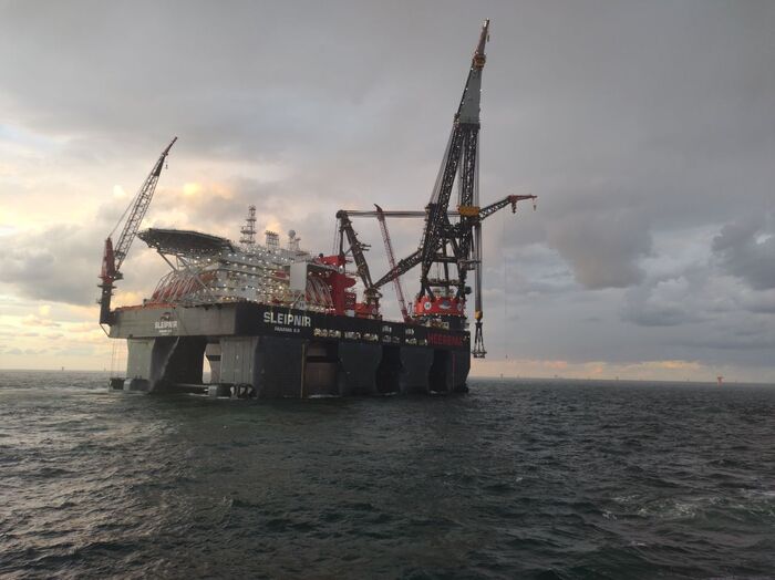 Кажется дождь начинается