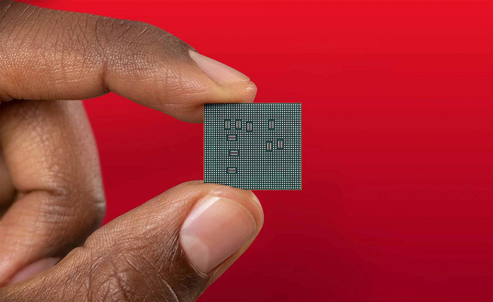 Snapdragon 8 Gen 3      64- 