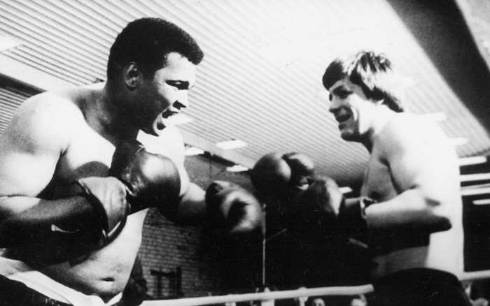 1975-й год... Игорь Яковлевич Высоцкий (1953-2023)... R.I.P.... Светлая память великому боксёру...