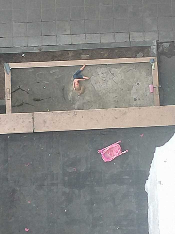 ����������