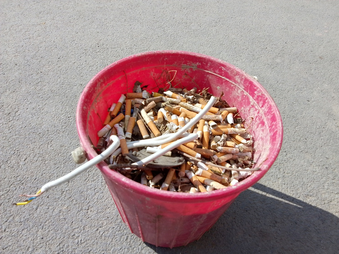 Почему нельзя выкинуть окурок в пепельницу?