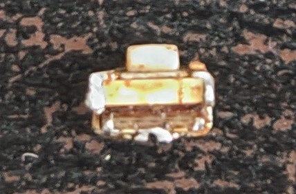 Помогите найти имя(артикул) кнопки на смартфон