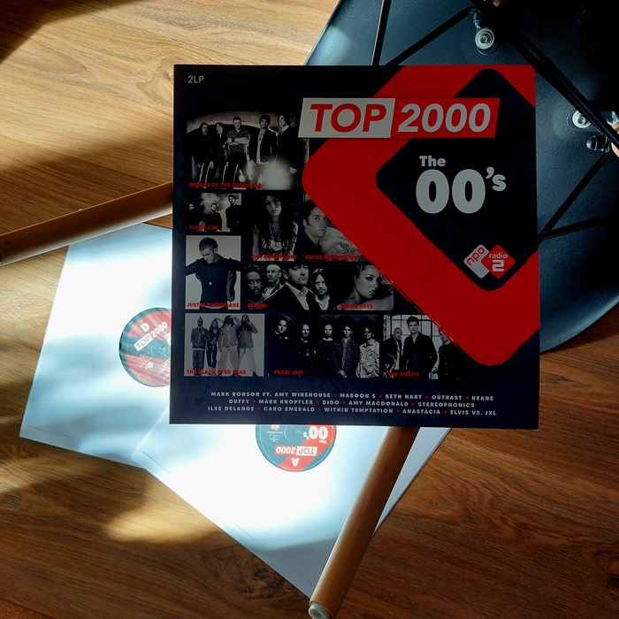 Various  Top 2000: The 00's , ,  , Mark Ronson,  , The script, Maroon 5, The Black Eyed Peas,  , Within temptation, Pearl jam, Dido, Caro Emerald,  , ,  