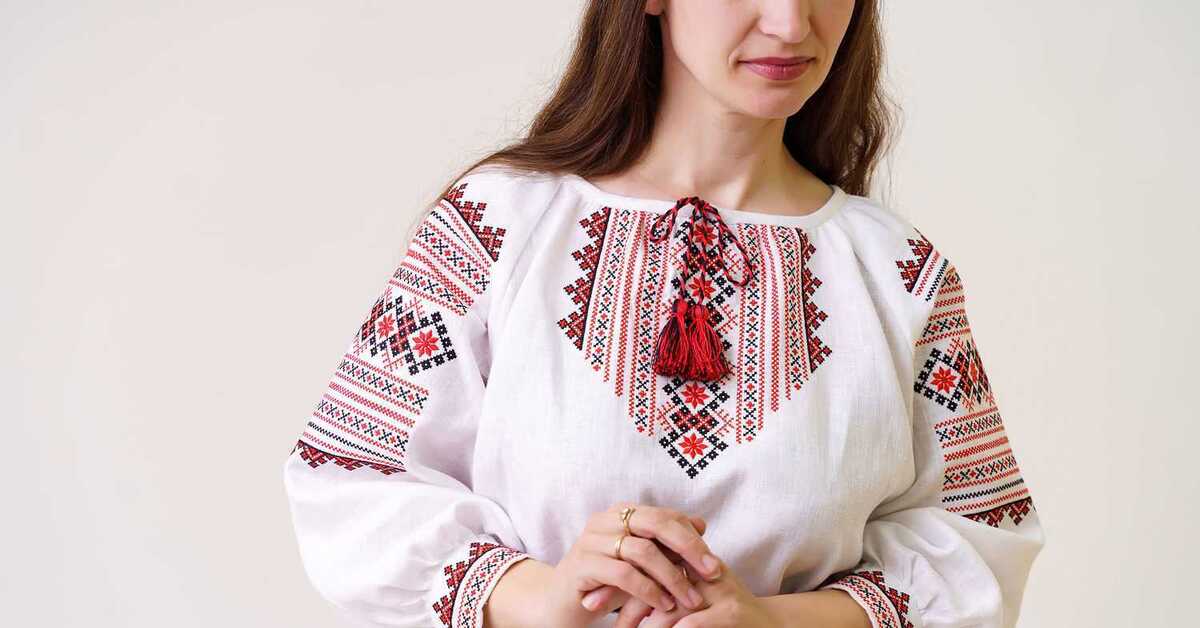 Вышиванки фото. Белорусская Национальная вышиванка женская. Белорусская рубаха Национальная белорусская. Рубаха вышиванка. Украинские рубахи вышиванки.