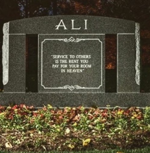 Агент по недвижимости против ритуального агента | Пикабу