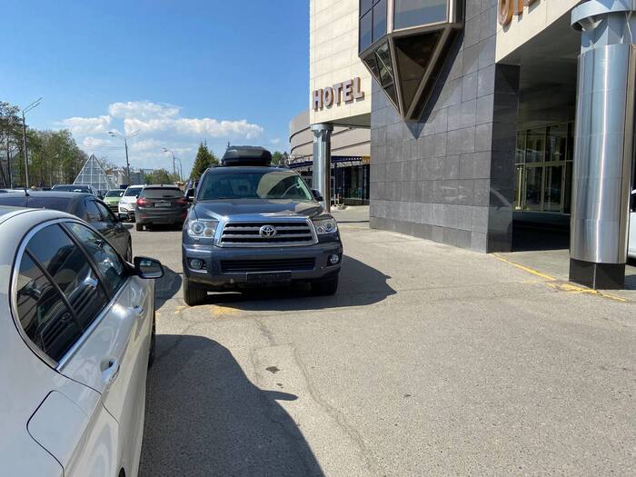 Вместе с номерами и автомобилем передается судейская неприкосновенность?