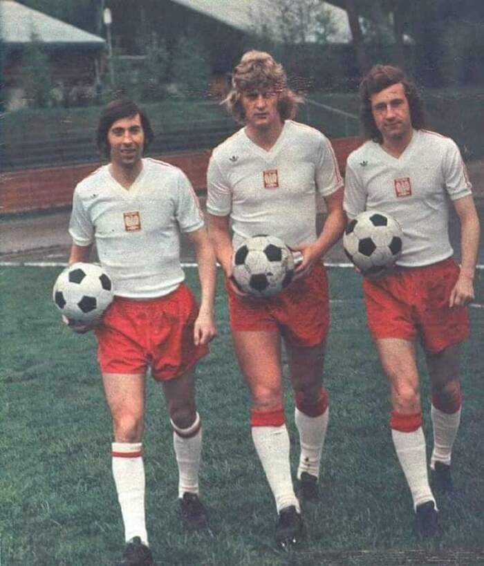 Футболисты