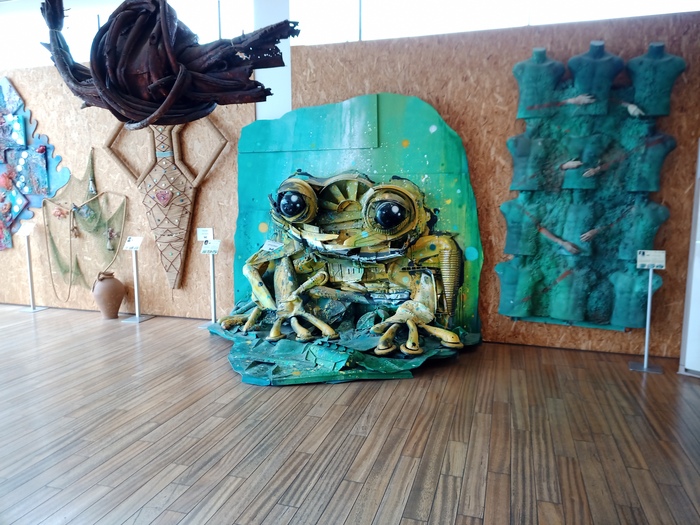  From waste to art   Qala, 