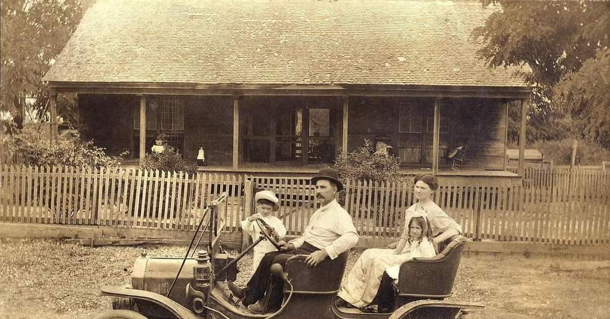 Машина начала. 1910 Model t Ford. Машины Генри Форда 1900-е. Генри Форд машина 1910. Автомобили Форд 1909-1910.