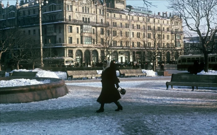 В объективе американского шпиона. Уникальные цветные фотографии Москвы 1950-х СССР, Москва, Историческое фото, Длиннопост, 50-е В объективе американского шпиона. Уникальные цветные фотографии Москвы 1950-х СССР, Москва, Историческое фото, Длиннопост, 50-е