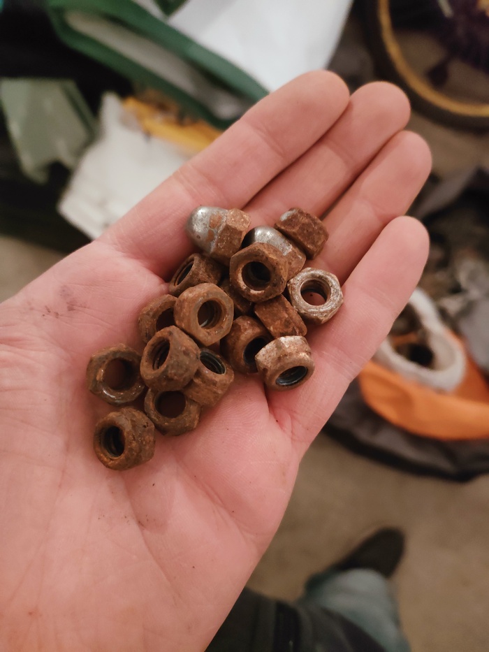 Гайки зарджавелли