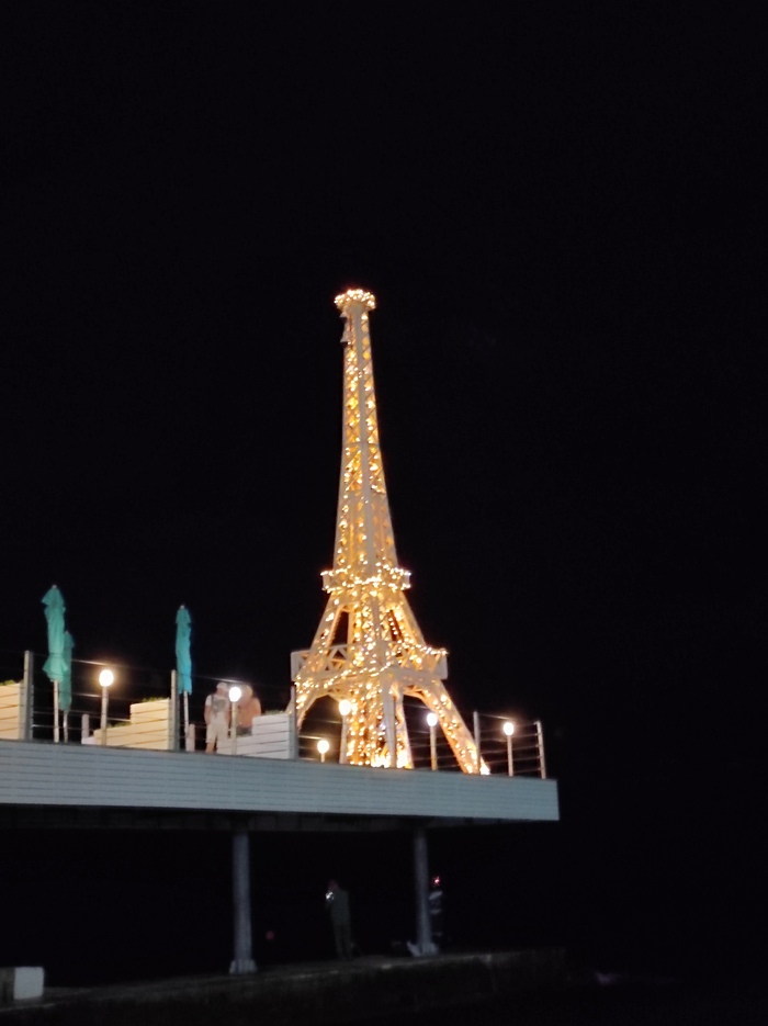 Я сфоткал Ваши 49,5 в Ялте! Такое себе(