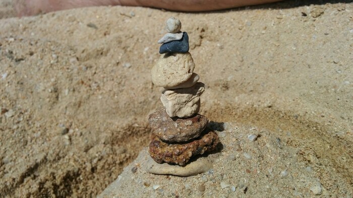 �������