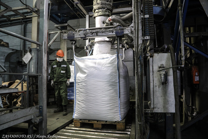 Из серии «Именно они делают Россию великой» / снято мной на Быстринском ГОКе