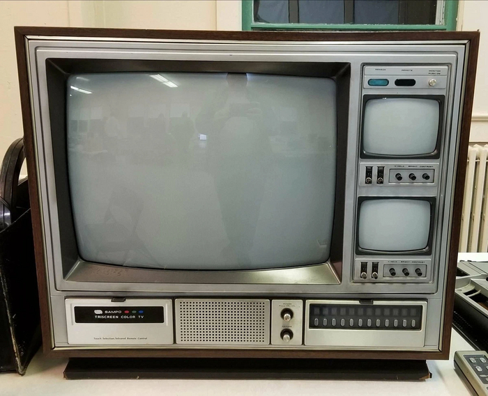 Что можно сделать из старого советского телевизора с кинескопом