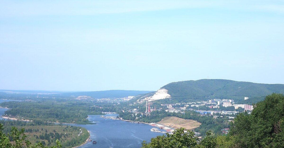 Город самара красноглинская. Красная Глинка вертолетная площадка Самара. Поселок красная Глинка Самара. Смотровая площадка Самара красная Глинка. Пляж красная Глинка Самара.