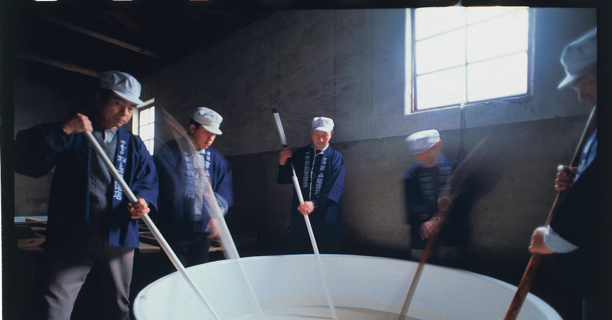 Из какого зерна делается японский спирт саке? | Пикабу