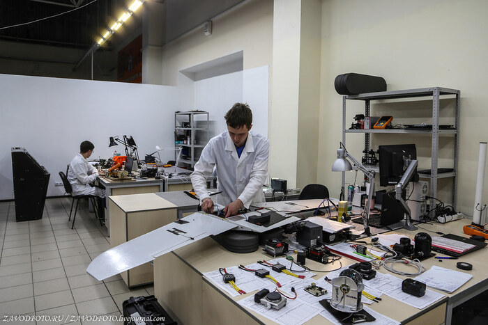 Из серии «Именно они делают Россию великой» / снято мной на «Беспилотные системы» (ООО «Финко»)