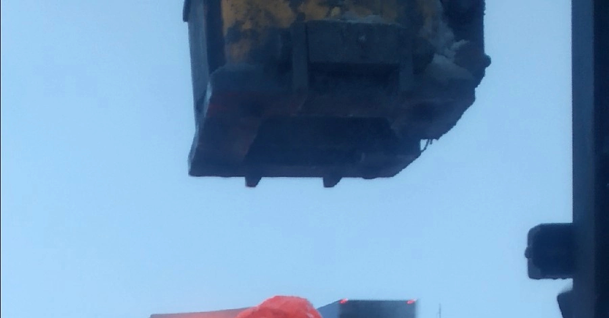 А это наша работа: монтажники барьерного ограждения | Пикабу