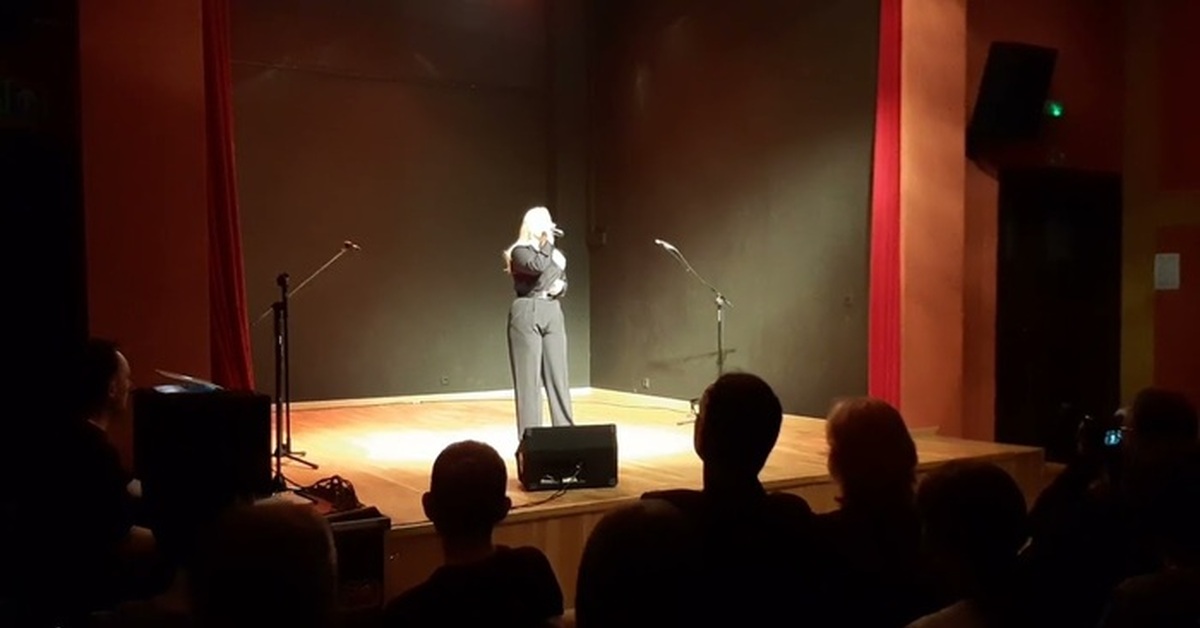 "I will survive" Песня Глории Гейнор в интерпретации Скотта Бредли | Пикабу