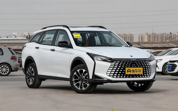       Dongfeng Aeolus Yinxuan GS  2,15   , ,  