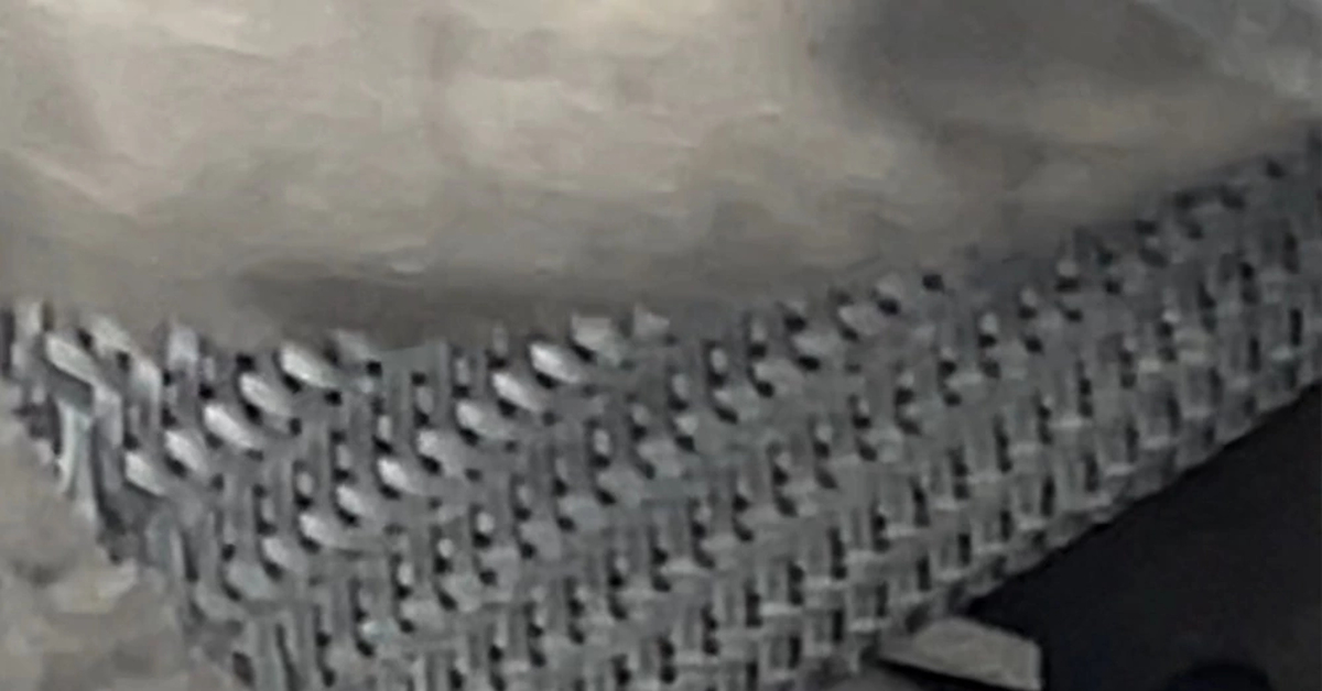 Как называется эта деталь под капотом? | Пикабу