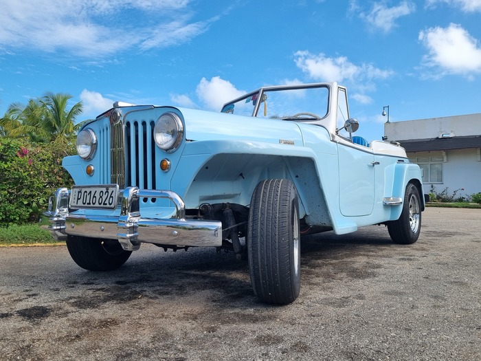 Jeepster Commando , , 