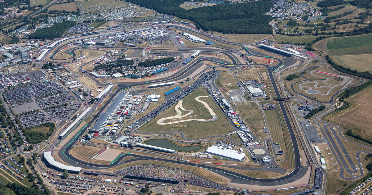 Сильверстоун ф1. Сильверстоун трасса f1. Silverstone f1 circuit. Silverstone f1 track. Silverstone Grand prix.