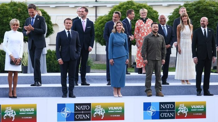 Саммит НАТО. Кто-то потерялся? А нет, показалось... Саммит, НАТО, Владимир Зеленский, Где я?