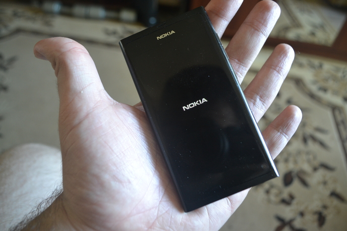 nokia n9 — уникальный linux-смартфон, опередивший своё время на много лет вперед гаджеты, смартфон, разработка, linux, android, nokia, meego, nix, unix, мобильные телефоны, операционная система, железо, microsoft, windows phone, nokia lumia, видео, вертикальное видео, длиннопост