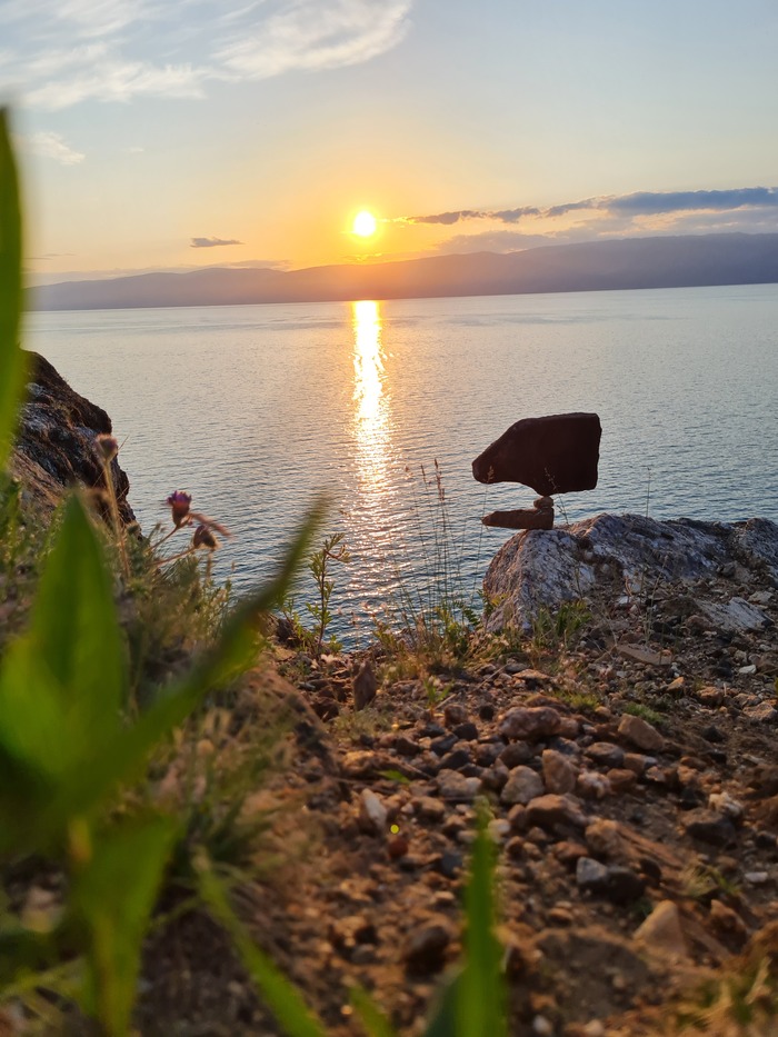 Байкал скала зеркало желаний