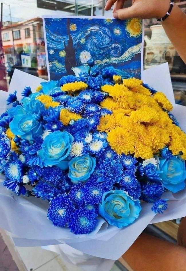 Букет в стиле картины Ван Гога "Звёздная ночь"
