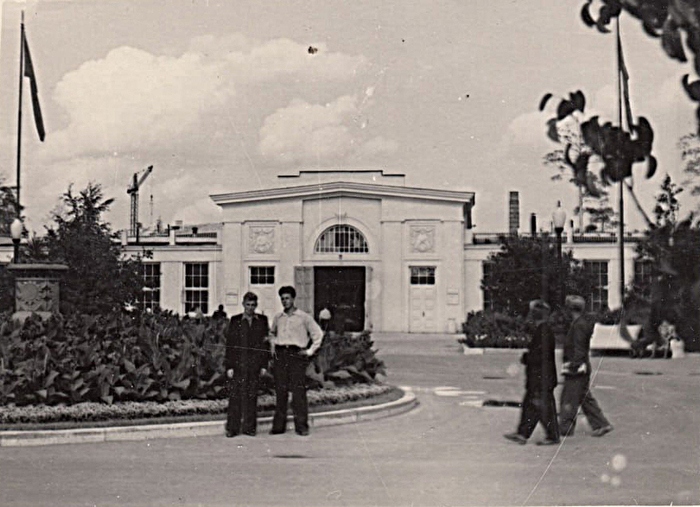 1953 -1954 гг. Воспоминания о жизни в СССР. 4-й курс, крым, работа на ВСХВ (ВДНХ) Прошлое, Память, Учеба, Всхв, 50-е, Выставка, Воспоминания, СССР, Целина, Крым, Бокс, Длиннопост