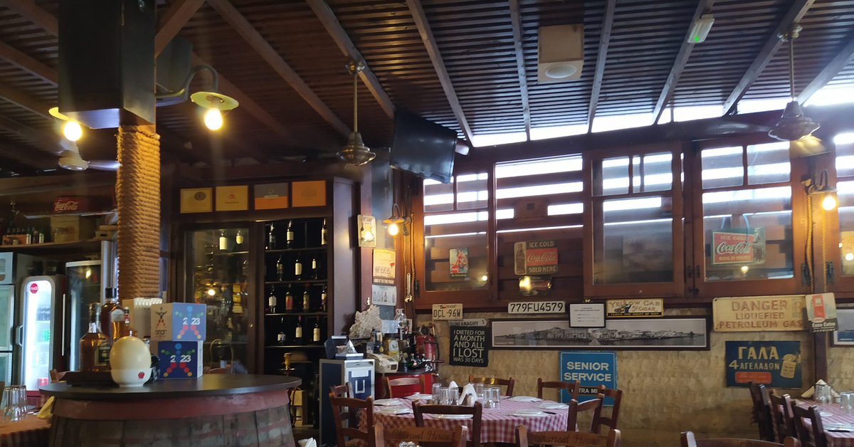 Классическая кипрская таверна | Пикабу