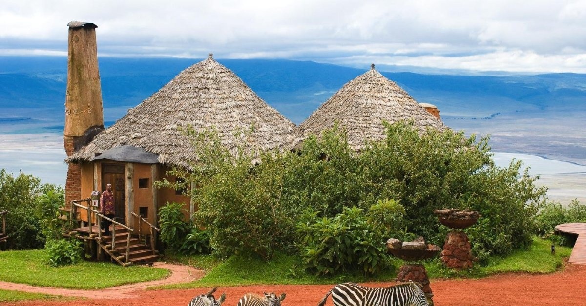 Интересные страны. Килиманджаро Занзибар. Ngorongoro Crater Lodge Танзания. Сафари Танзания лоджи. Африка Танзания Занзибар.