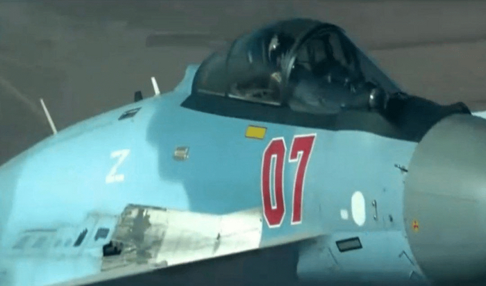 Су-35 повредил Беспилотник MQ-9 Reaper(жнец) в небе над Сирией Су-35, Reaper, Mq-9, Сирия, Повреждения, Тепловые ловушки, Беспилотник, Политика, Видео, Без звука