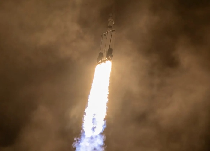 Falcon Heavy    -3    SpaceX,  , , , 